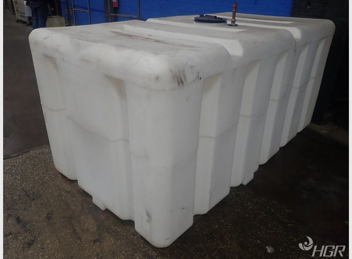  Poly Tank