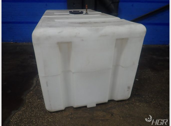  Poly Tank