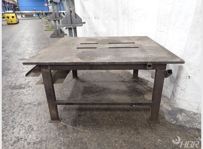  Welding Table