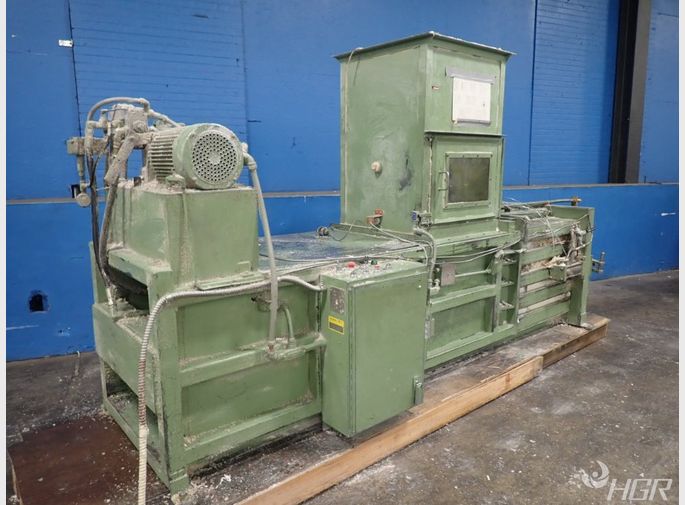 Precision Industries Precision Industries Horizontal Baler