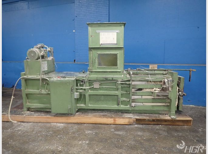 Precision Industries Precision Industries Horizontal Baler