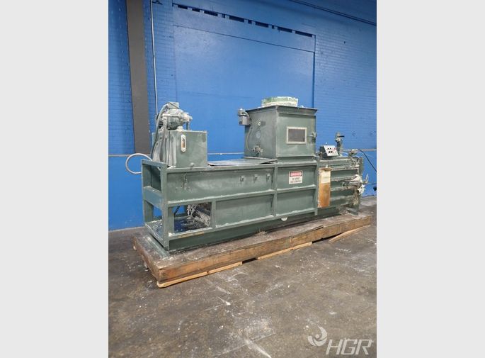 Maren Engineering Maren Engineering Horizontal Baler