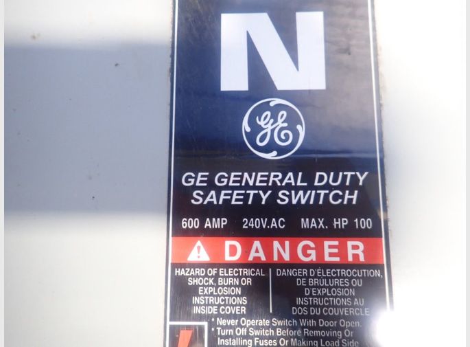 General Electric Non Fusible Dsconnect