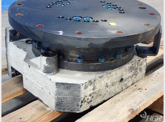  Turn Table