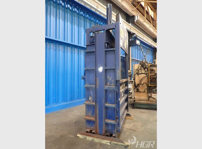 Maxpak Vertical Baler