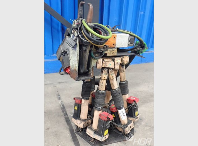 Fanuc Jl Obara Corp Spot Welder On Robot