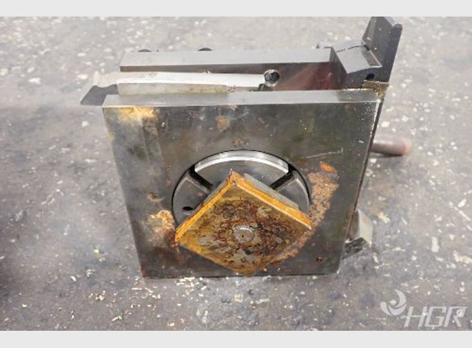  Tool Post