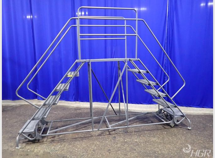 Triarc Portable Platform Stairs