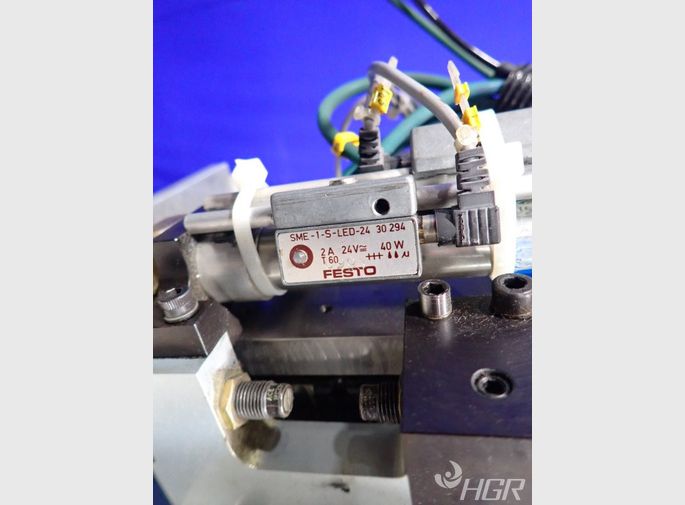  Auto Load Bobbin