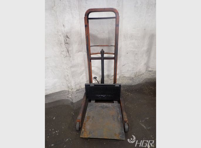 Presto Manual Pallet Lift
