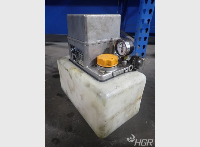 Showa Tank Pump