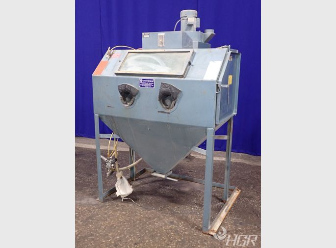 Universal Equipment Blast Cabinet