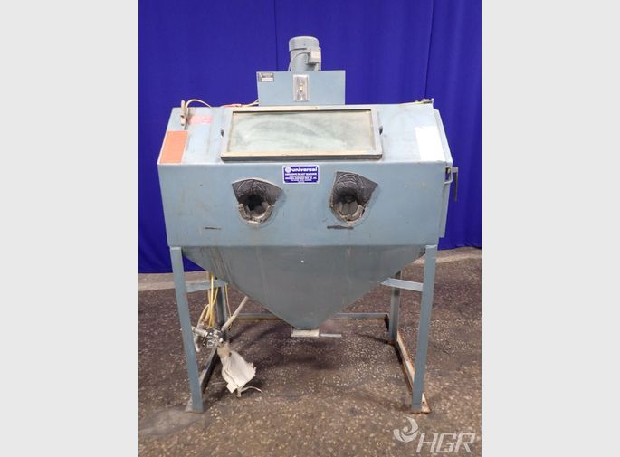 Universal Equipment Blast Cabinet