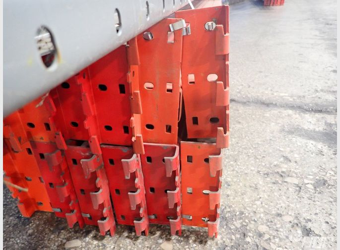  Pallet Racking Lot