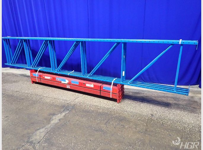  Pallet Racking Lot