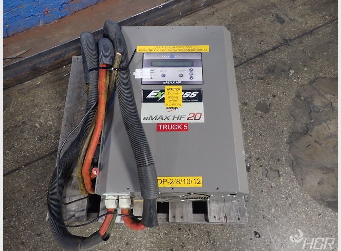 Akerwader Battery Charger