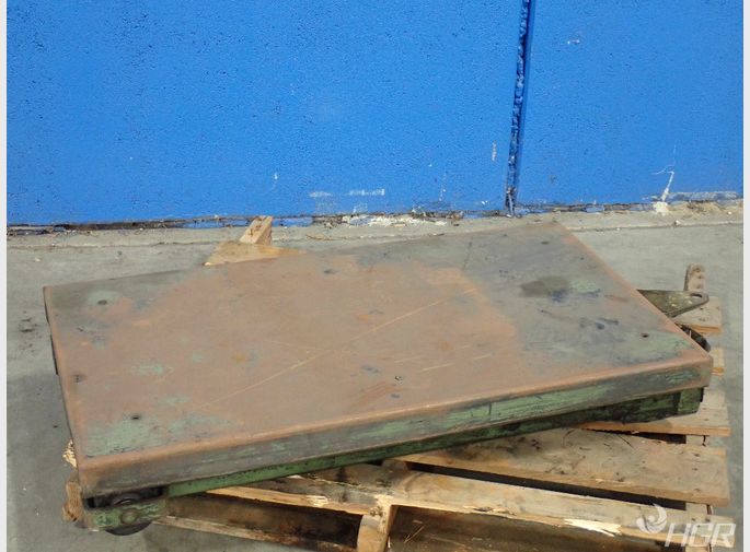 American Mfg Co Compact Lift Table