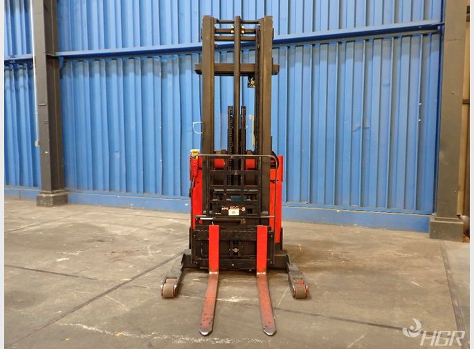 Raymond Electric Reach Forklift