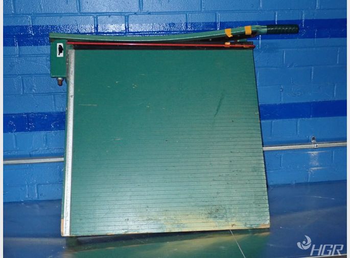 Premier Paper Cutter