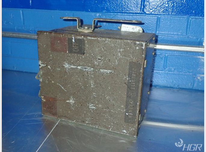 General Electric Bus Plug
