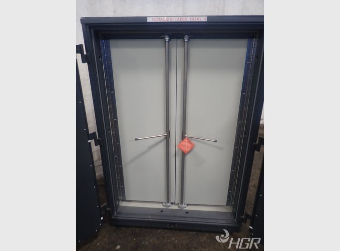 Databank Fireproof Combination Safe