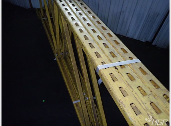  Pallet Racking Lot