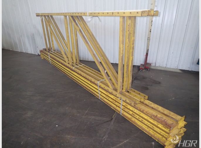  Pallet Racking Lot