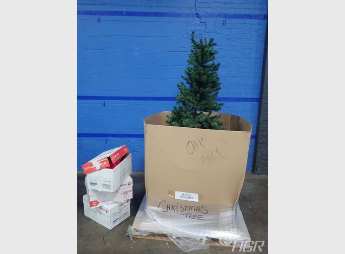  Holiday Tree