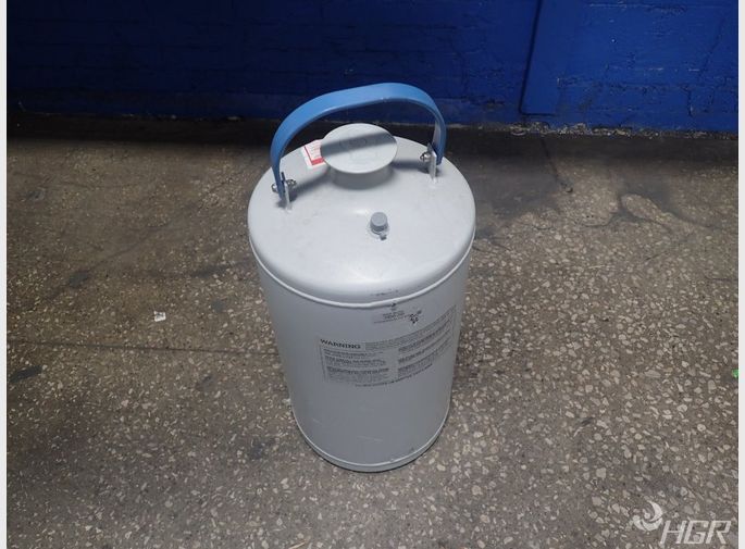 International Cryogenics Liquid Nitrogen Container
