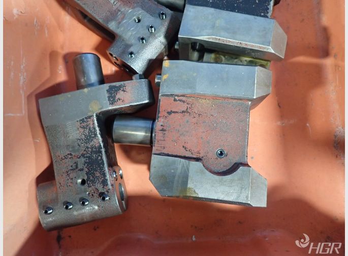  Tool Holders