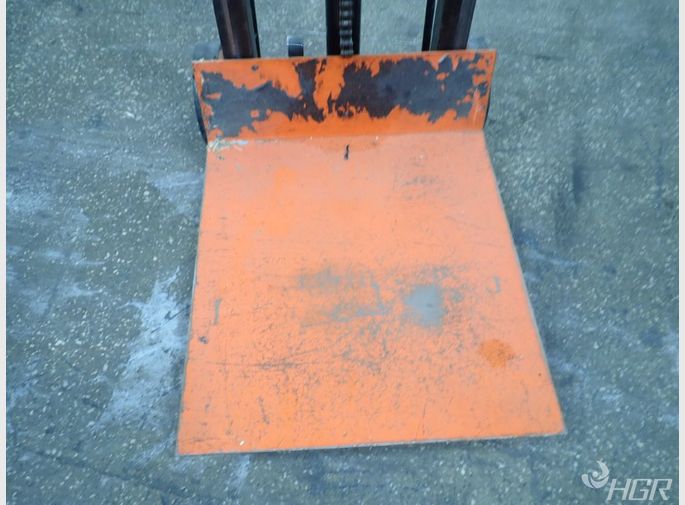 Vestil Lift