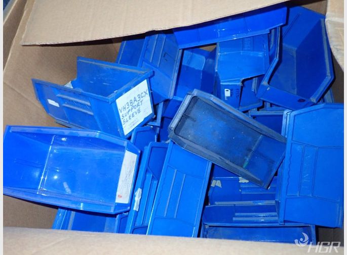  Plastic Bins