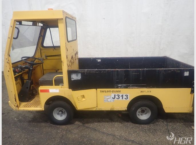 Taylor Dunn Electric Flat Bed Cart