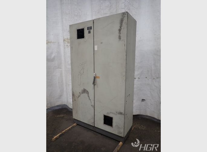  Electrical Cabinet W Electrical Components