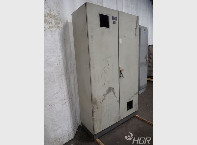  Electrical Cabinet W Electrical Components