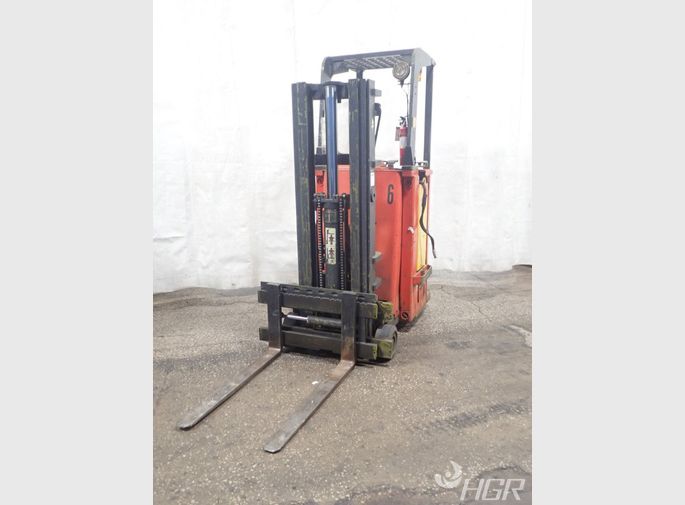 Clark Clark Nst30 Electric Standup Forklift