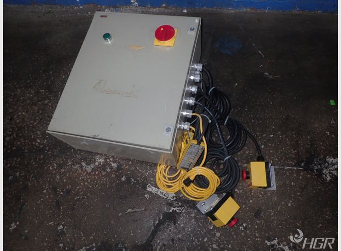  Control Box