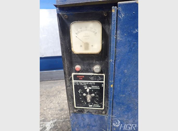  Battery Charger