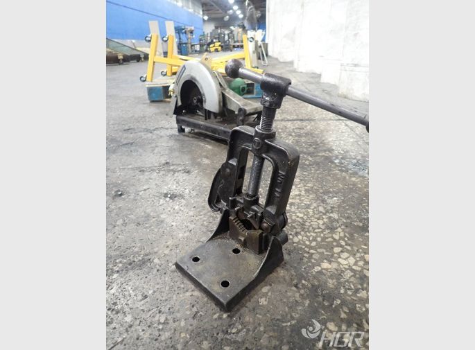  3 Pipe Clamp