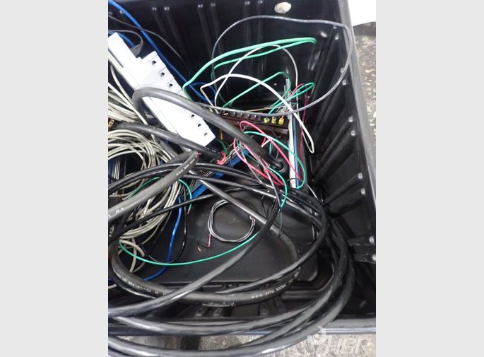  Cable
