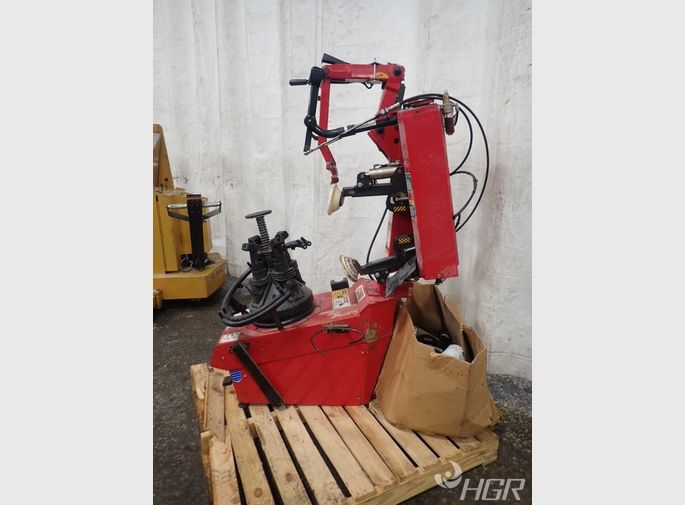 Hunter Engineering Tire Changer