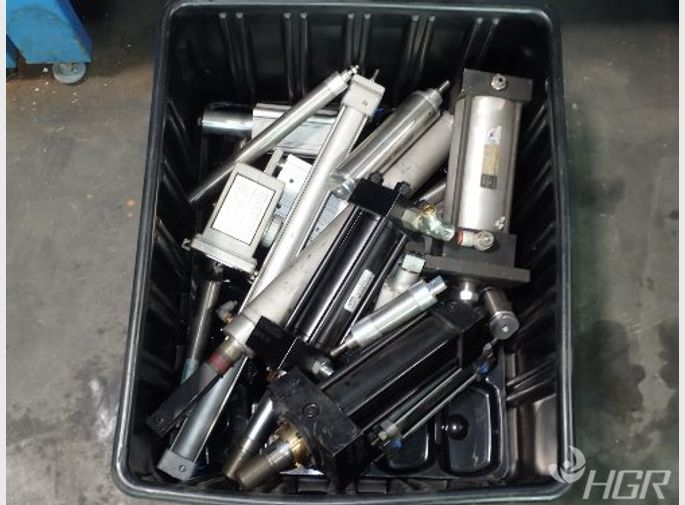  Cylinders