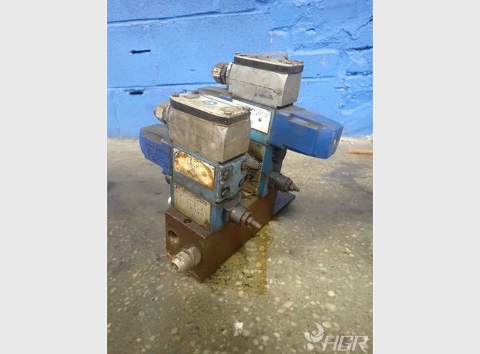 Sperry Vickers Directional Valve