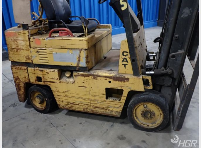 Caterpillar Forklift