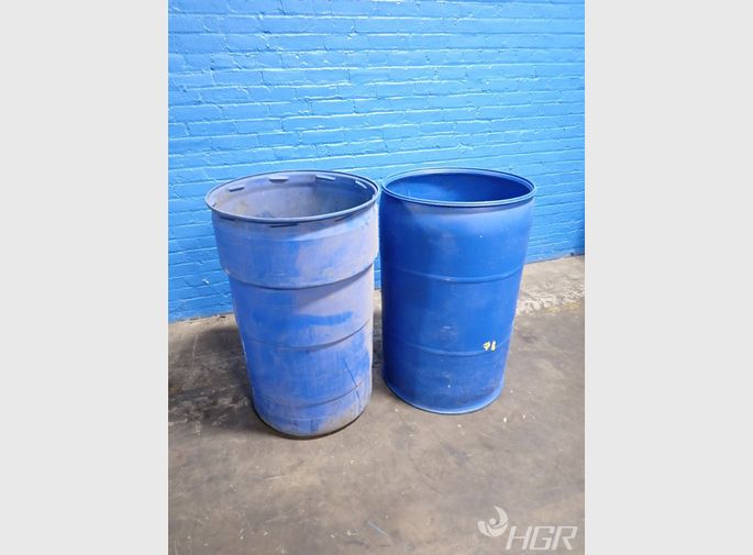  Assorted Trash Cans