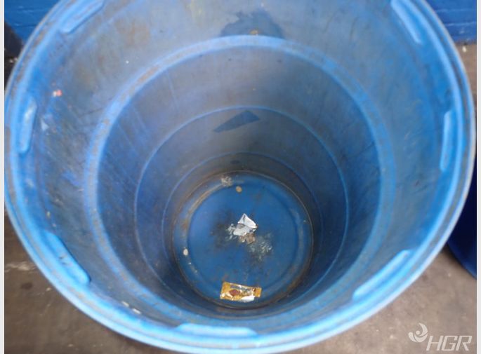  Assorted Trash Cans