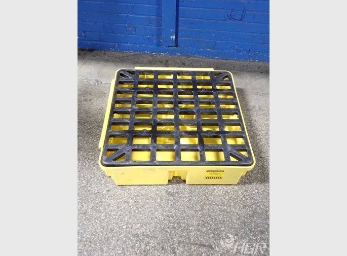 Eagle Spill Containment Pallet