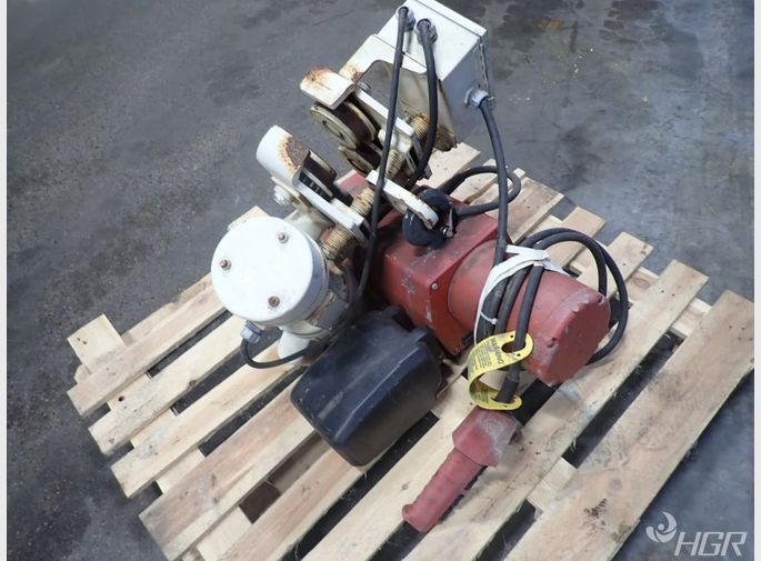 Dayton Electric Chain Hoist