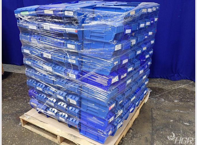  Plastic Stackable Totes