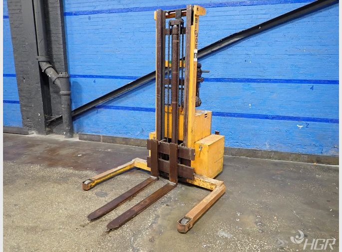 Big Joe Electric Pallet Jack